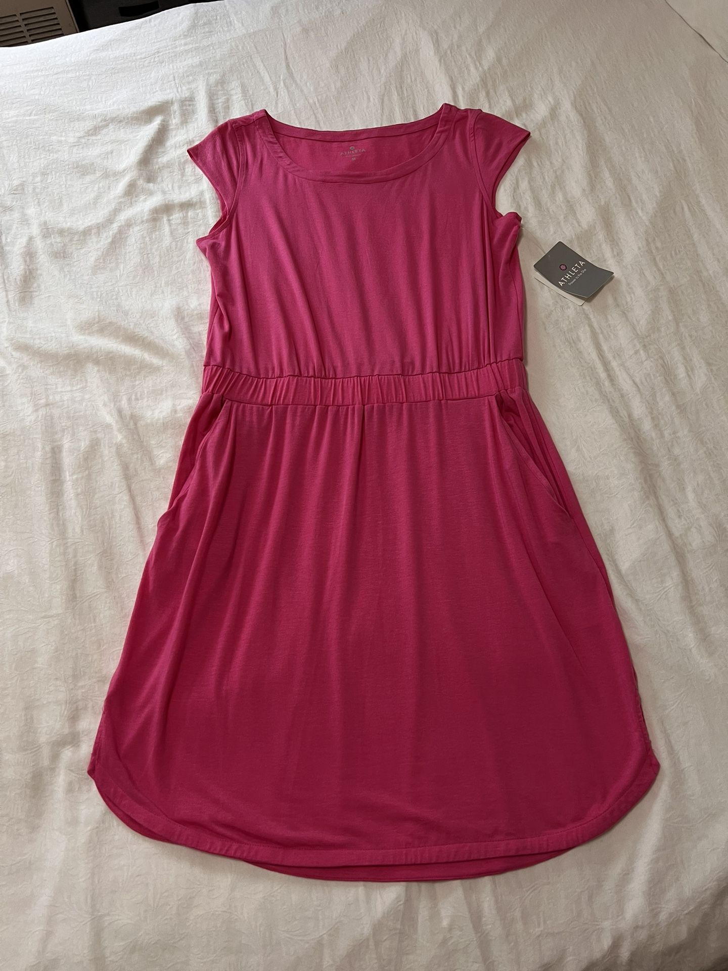NWT Athleta Size Medium Redondo Dress 