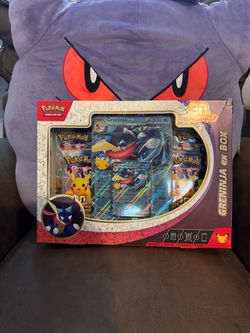 Pokémon TCG Greninja ex Box