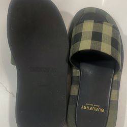 Burberry Slides Size 10.5US