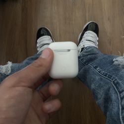 AirPods Gen 1