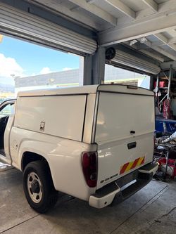 Truck bed, snug top camper Shell