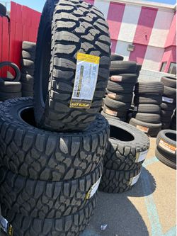 🚨🚨vendo set de llantas Lt 35x12.50 20 aplus tires M/T
