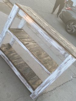 Farmhouse style entry table