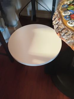 Modern mushroom table