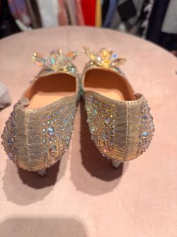 Huinifang Gold Crystal Embellished Heels Size 39/8.5