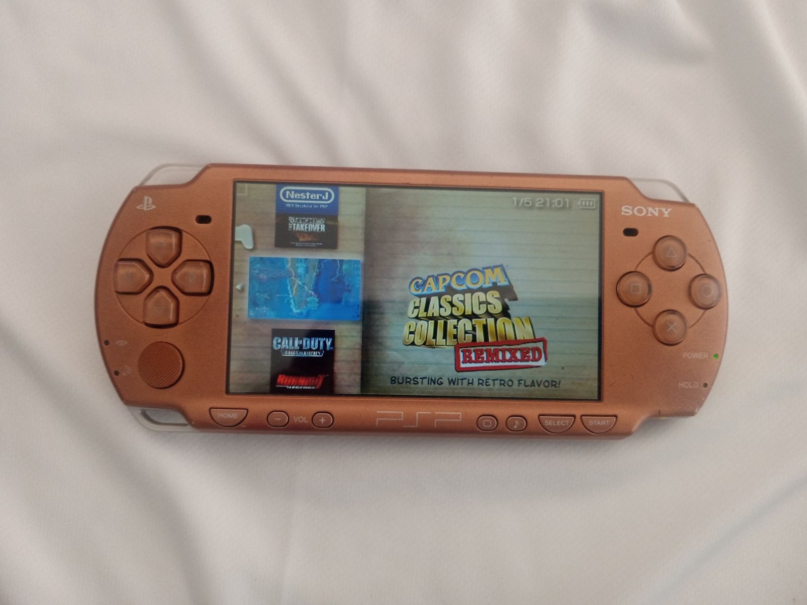 BROWN * 2001 * - SLIM - PSP WITH 5,000 GAMES