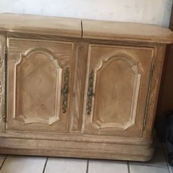 Beautiful Ethan Allen Server Buffett And China Cabinet