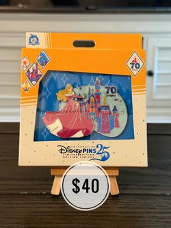 Aurora with Disneyland Castle Pin