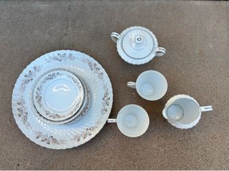 Vintage Jacqueline 8205 Fine China Set (11 Pieces)