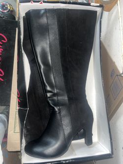 Curvy Chick Heel Boots