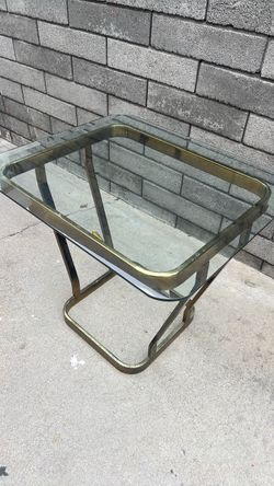 VTG GLASS END TABLE