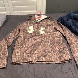 Underarmour Hoodie