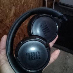 JBL Headphones Bluetooth
