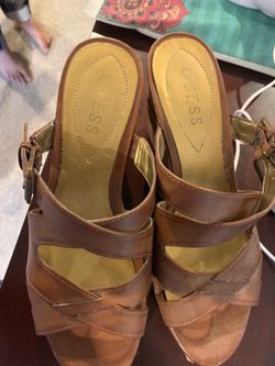 Guess wedges size 7