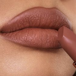 Best seller! Charlotte Tilbury💕💋💄SUPER FABULOUS 💄💋💕 Matte Revolution Lipstick