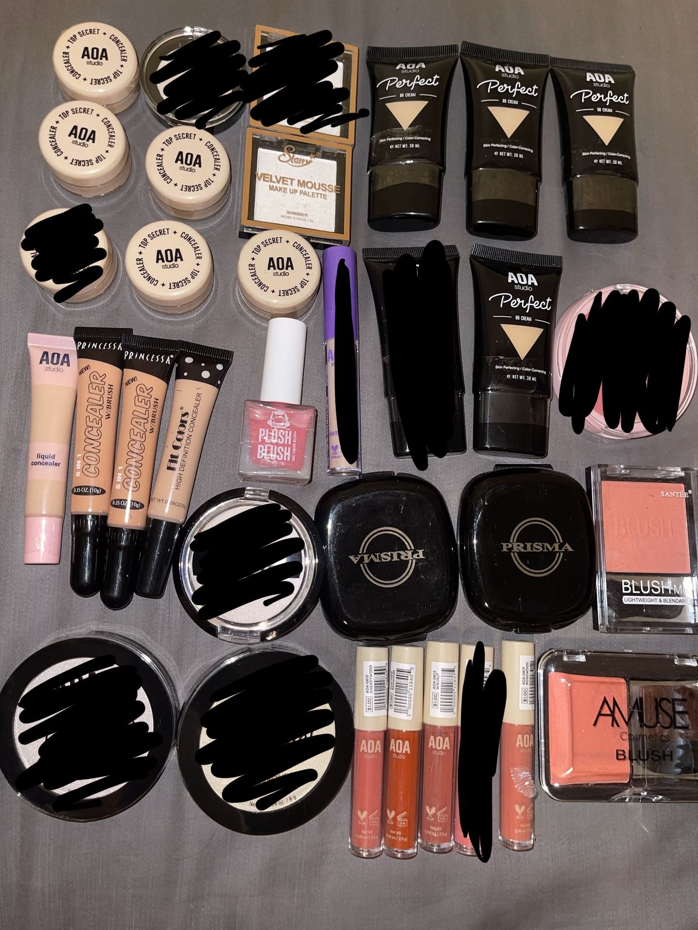 makeup foundation bbcream blush highlighter concealer