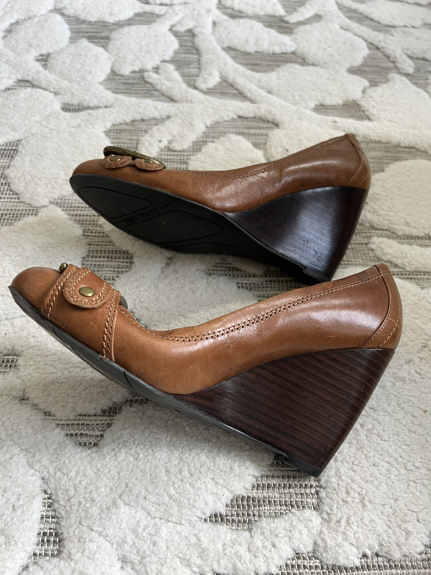 Nine West Wedge Pumps Size 6