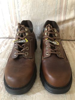 NEW!! Men’s GBX leather hiking boots Size 8 M
