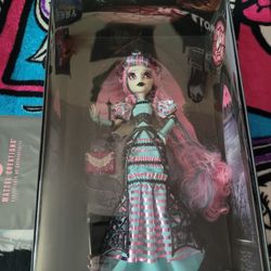Monster High Rochelle Goyle Fang Vote Doll