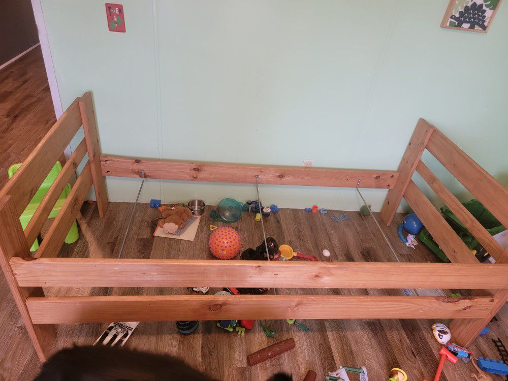 Wooden Twin Bed Frame 