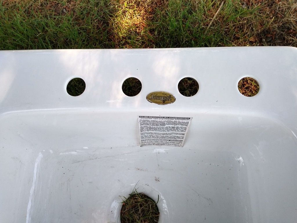 Jacuzzi kitchen sink for Sale in WA OfferUp