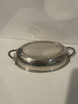 Silverplated bowls and servingware. Assorted Lot