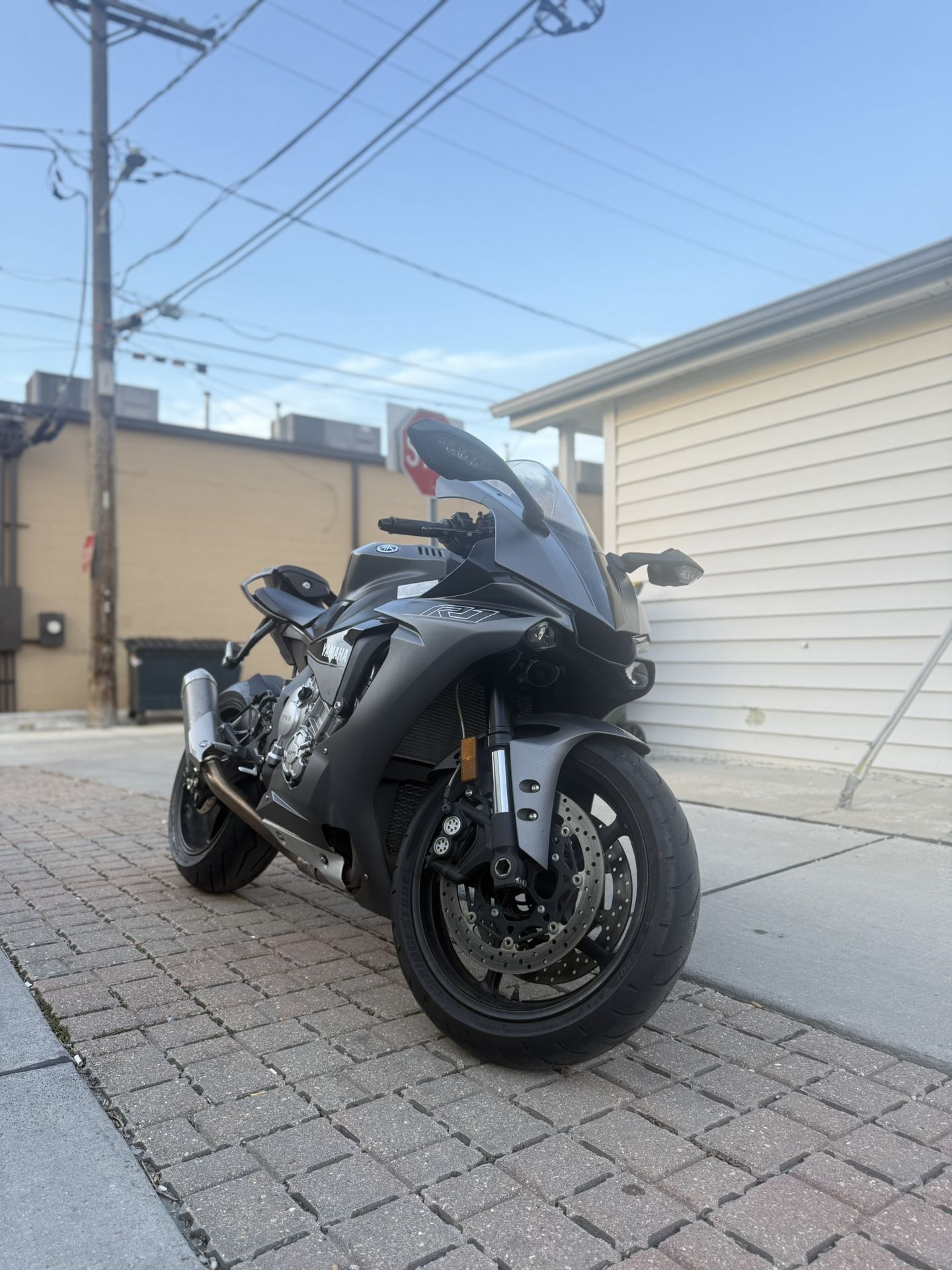 2016 Yamaha R1