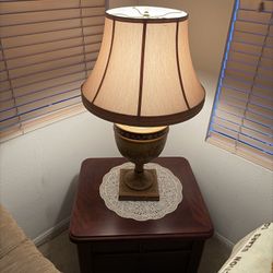 Wood End Table – Cherry Finish