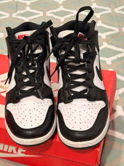 Nike dunk high panda W Sz 8 / M Sz 6.5