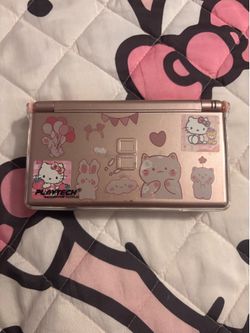 Nintendo DS Lite.