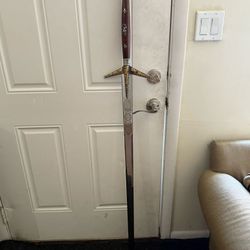 Detailed Knight Collection Display Piece - Gold & Silver Accents