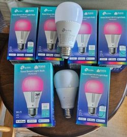 8 TP-Link Kasa Smart LED Bulbs Multicolor