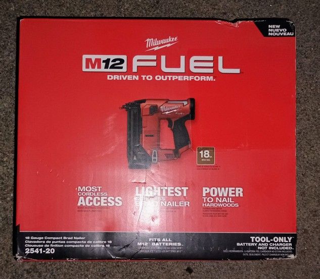 MILWAUKEE M12 FUEL 18 Gauge Compact Brad Nailer (NEW)