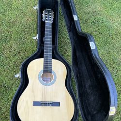 Huntington 6 String Acoustic Guitar W/Road Runner Hard Case
