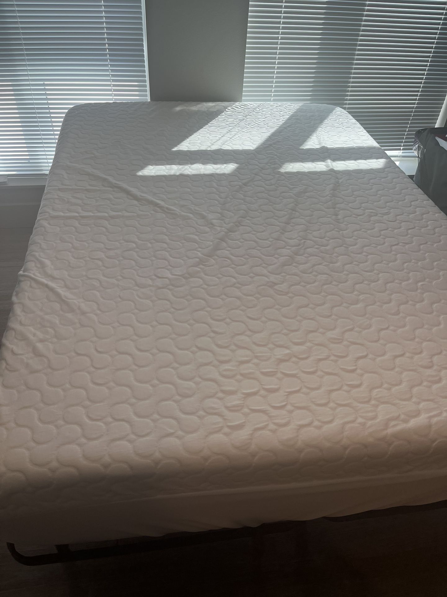 Full size mattress and bed frame