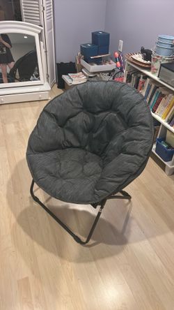 Foldable Moon Chair