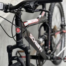 Schwinn Ditch 3.0 Mountain Bike 