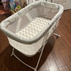 Bassinet 