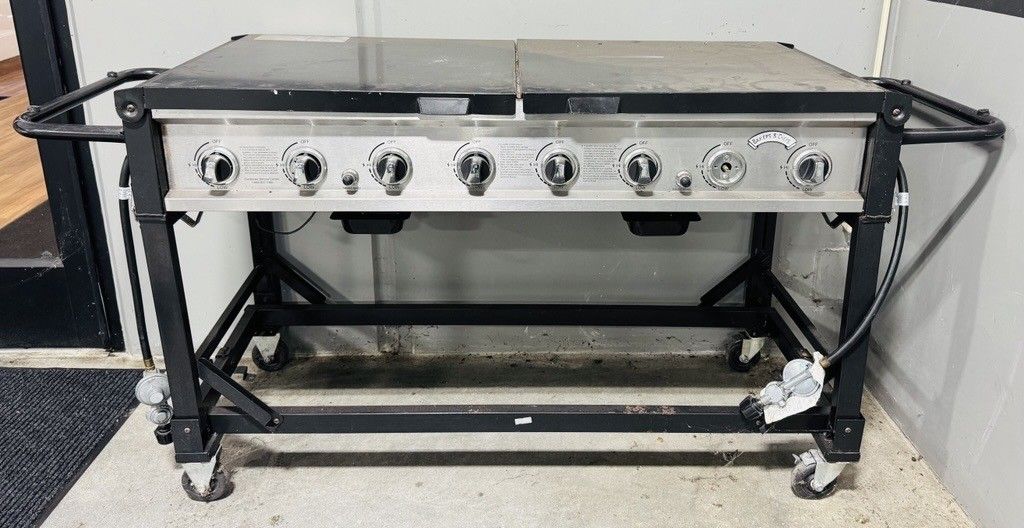 Bakers & Chefs 8-Burner Grill With Stand