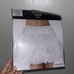 PARTY CITY white petticoat skirt