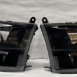 2009 to 2017 Dodge Ram Black Housing Headlights Luces