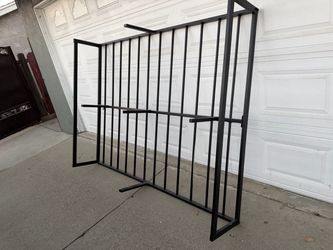 QUEEN metal bed frame