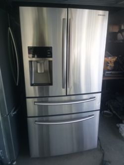 Samsung 4 door fridge working