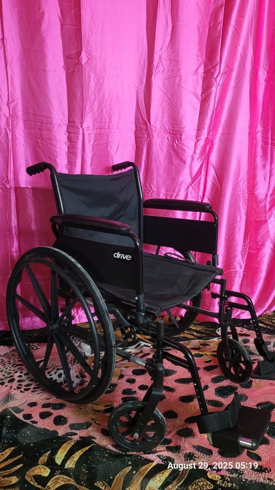 Wheel Chair Seat Width 19"