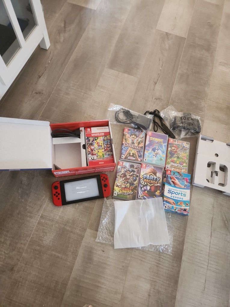 Nintendo Switch Electronics & Media