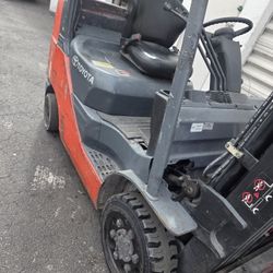 2014 Toyota Forklift