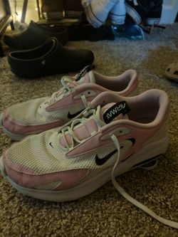 Nike Air Max Wn's size 9