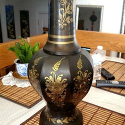 Vase Made Of Iron Really Heavy From INDIA