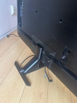 Samsung TV  Stand/base/feet