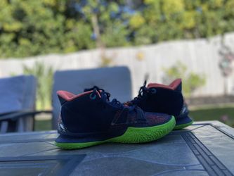 Kyrie 7 ‘Midnight Navy/Lagoon’